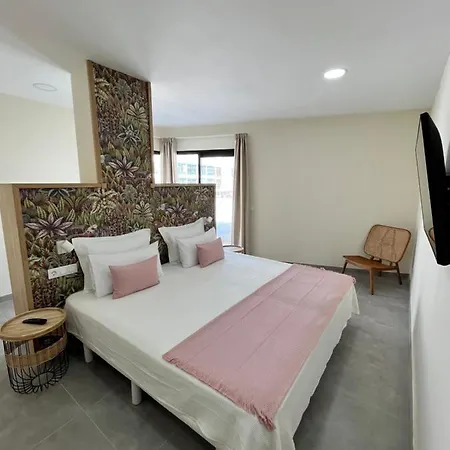 Arena Coral - Main Street - 50m Apartament